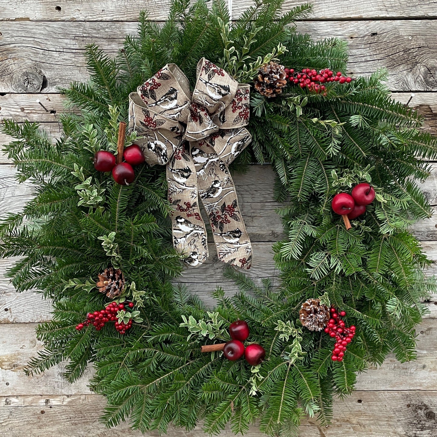 Fresh Wreath 16" 'Apples & Cinnamon'