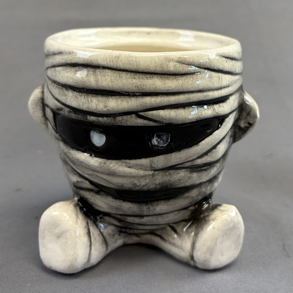 Pots Spooky Monsters with Feet