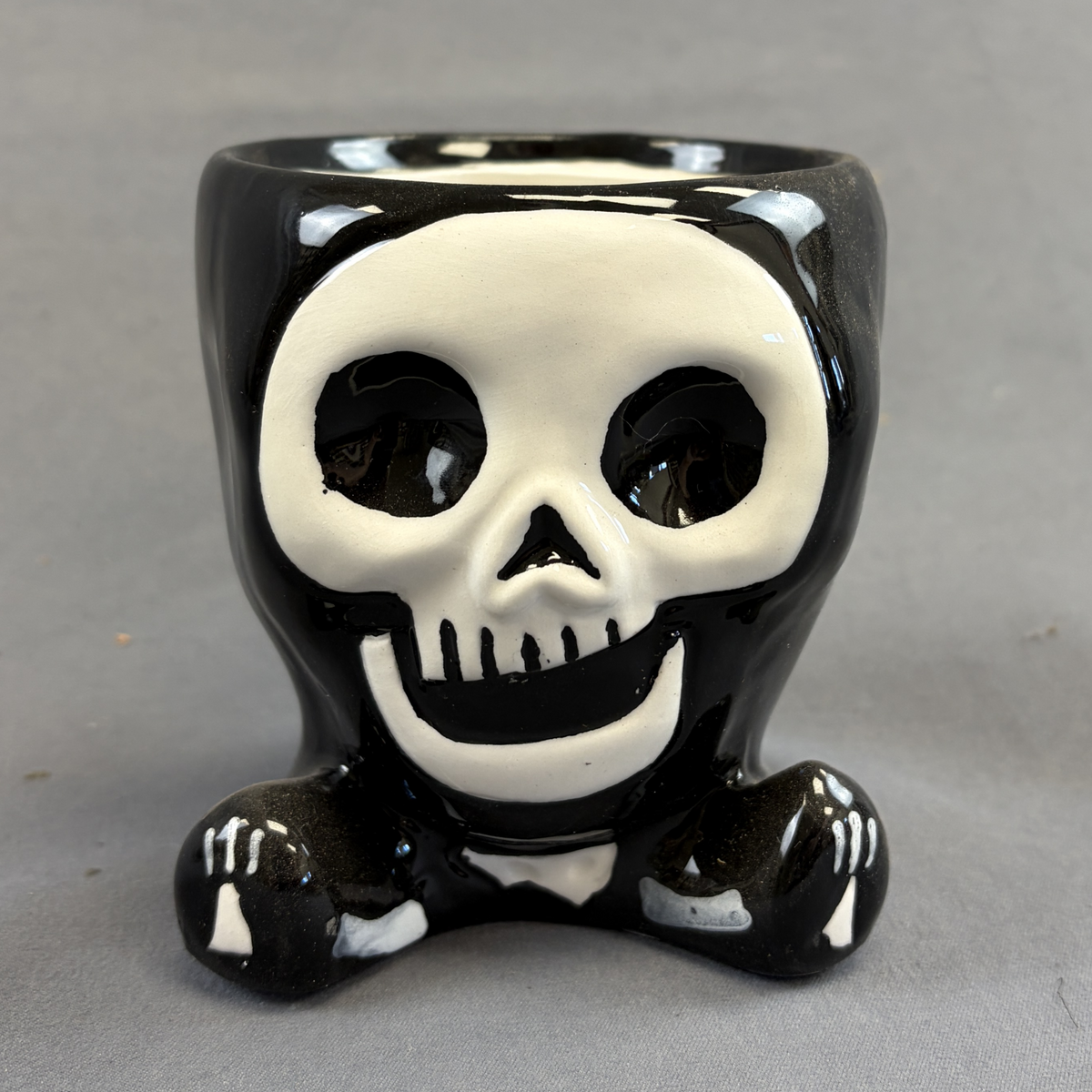 Pots Spooky Monsters with Feet