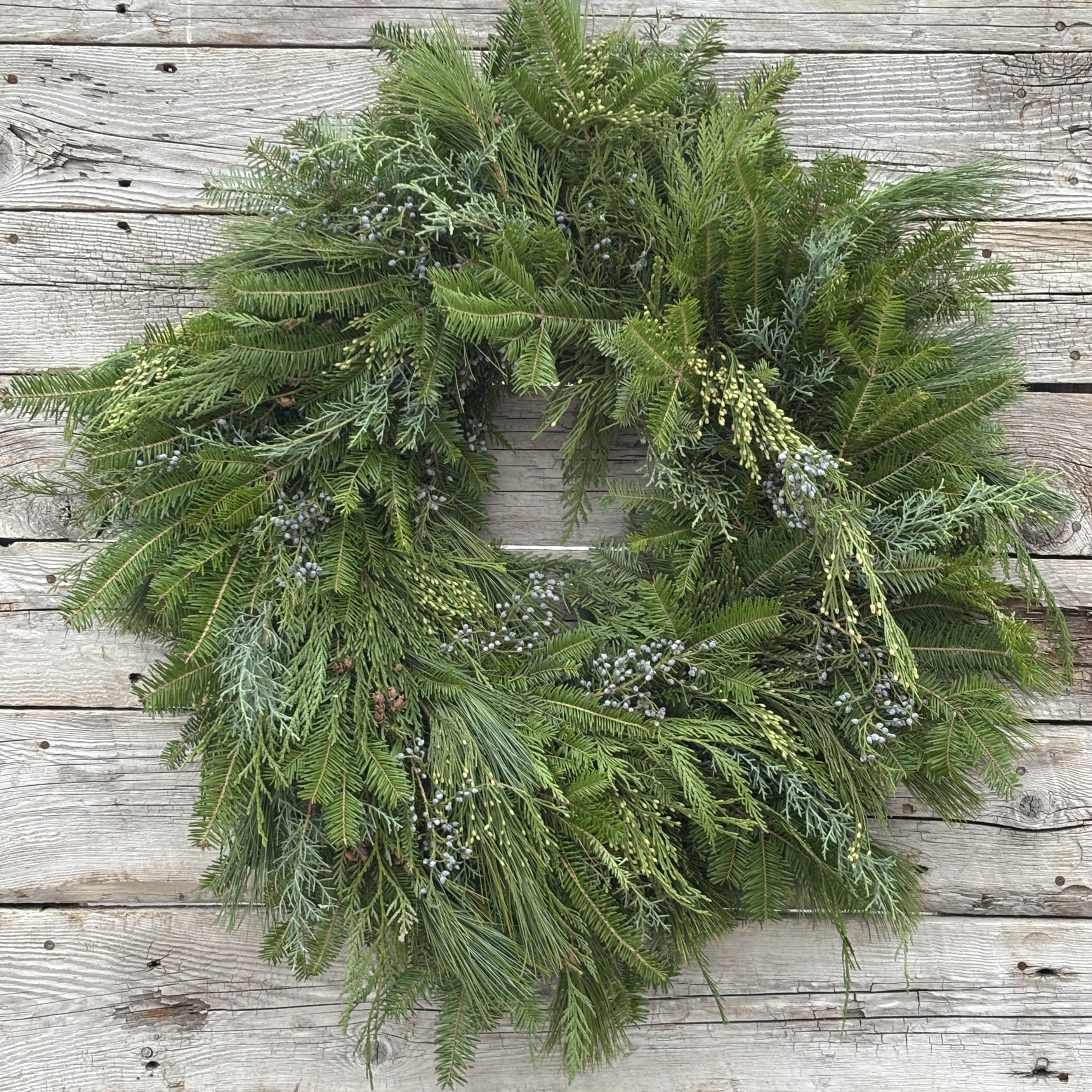 Fresh Wreath Mixed Specialty Greens
