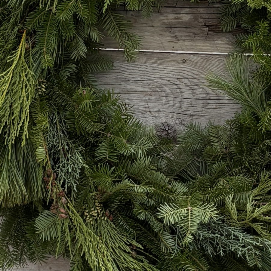 Fresh Wreath Mixed Specialty Greens