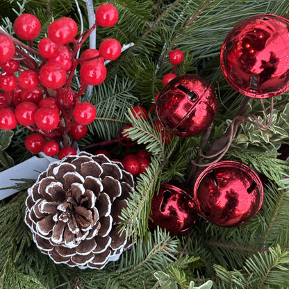 Fresh Christmas Planter 'Classic Christmas' 10"