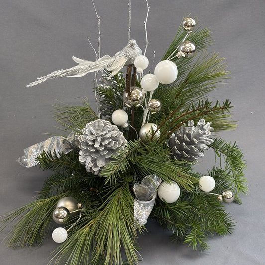 Fresh Greens Centrepiece White and Silver